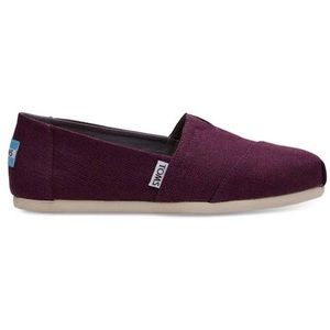 Toms slip on burgundy 7.5